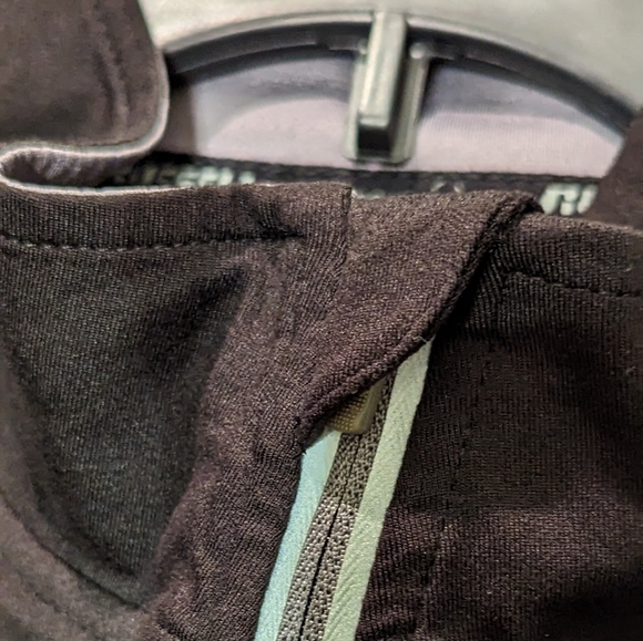 Russell Athletic 1/2 zip training fit, dri-power 360, active shirt. - Picture 7 of 14